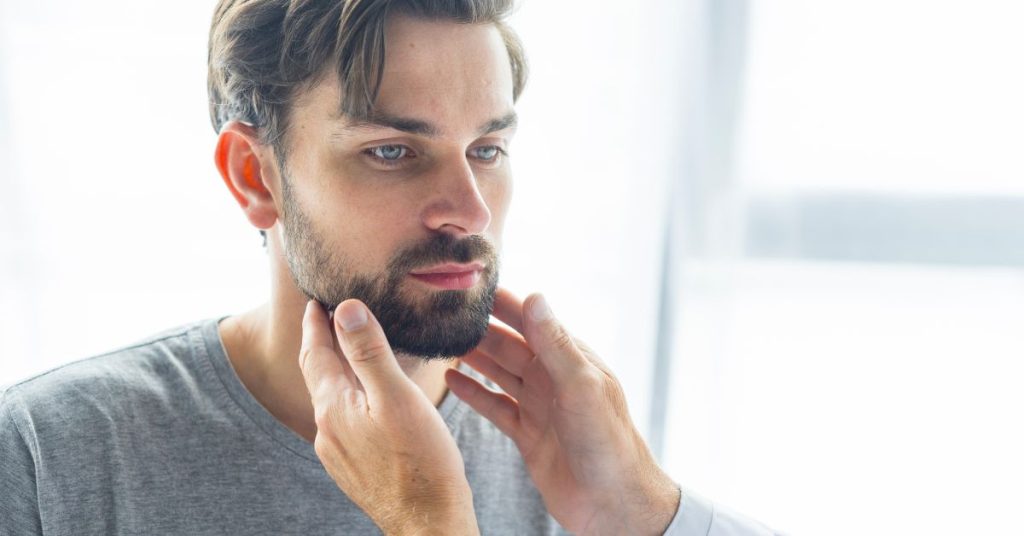 beard maintenance for sharp jawline